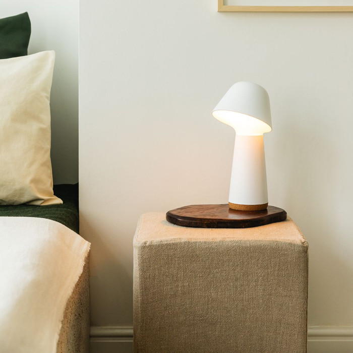 Philips Hue Twilight Sleep & Wake Up Light - Wit product in gebruik