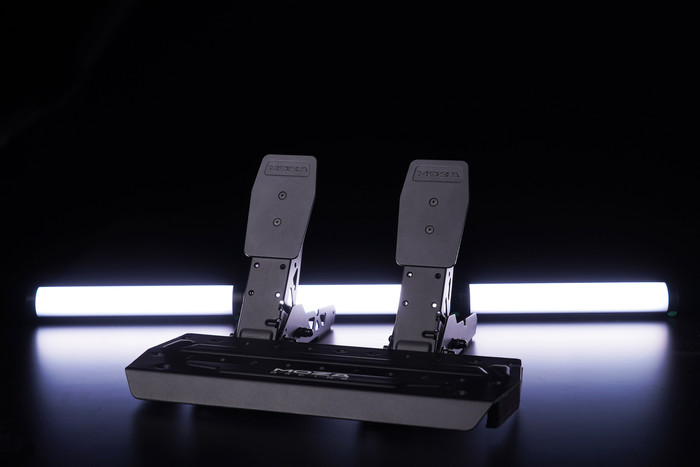 Moza R5 Bundle Racing Wheel + Pedals accessory