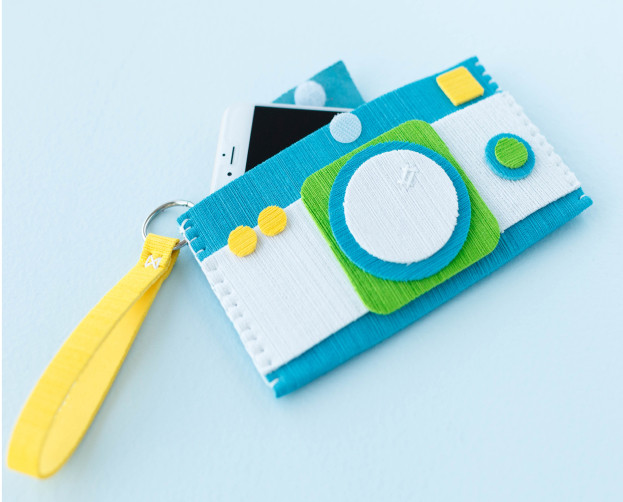 Cricut Explore 4 Starters Bundle product in use