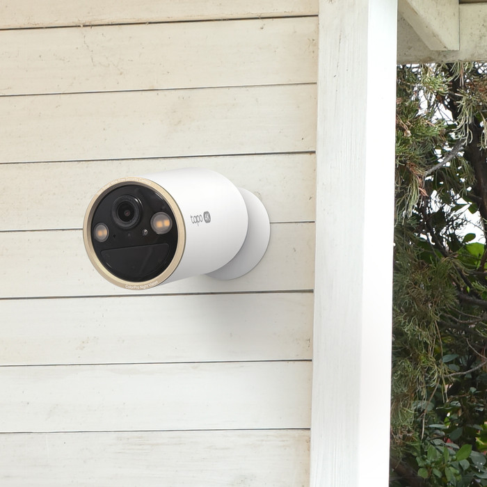 TP-Link Tapo C460 Duo Pack + H500 Smart HomeBase product in gebruik