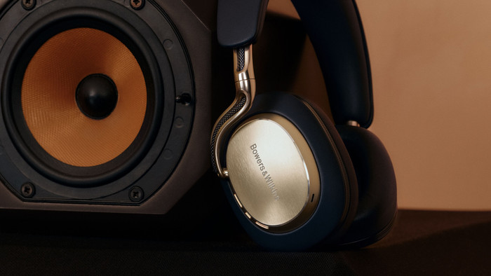 Bowers & Wilkins Px8 S2 Midnight Blue détail