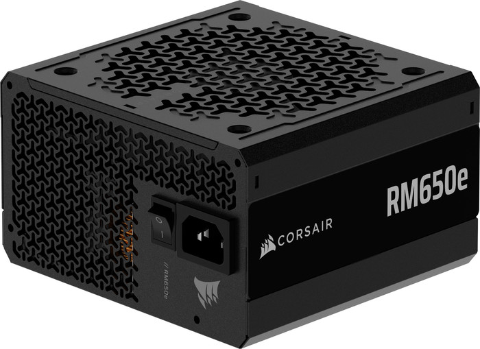 Corsair RM650e (2025) Cybenetics Gold côté droit