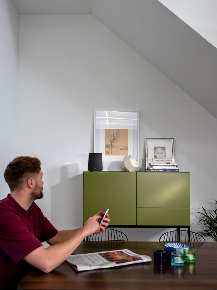 Harman Kardon Enchant 900 Surround sound Set product in gebruik