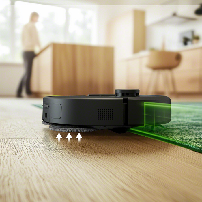 iRobot Roomba Plus 405 + Black product in gebruik