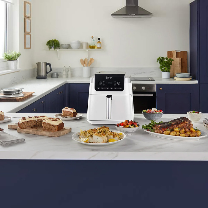 Ninja AF180EUWH product in use