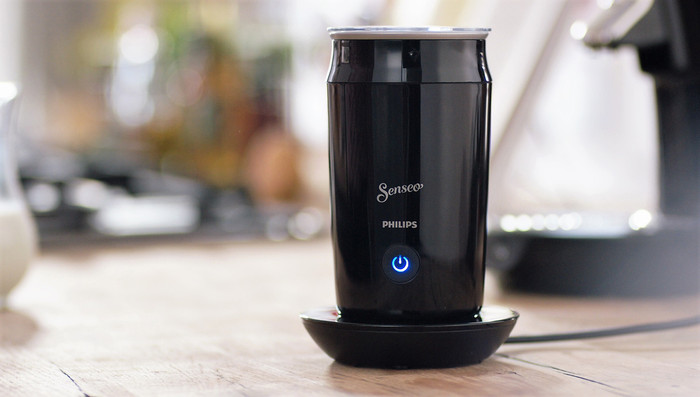 Philips Senseo Milk Twister Melkopschuimer product in gebruik