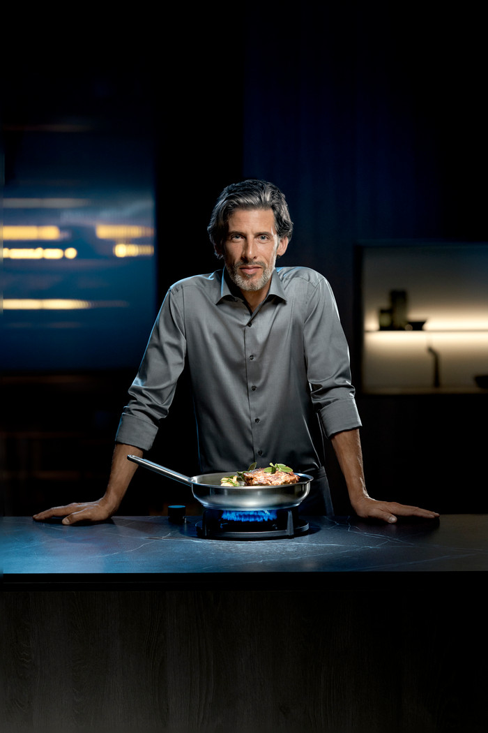 WMF Ultimate Frying Pan 24cm product in use