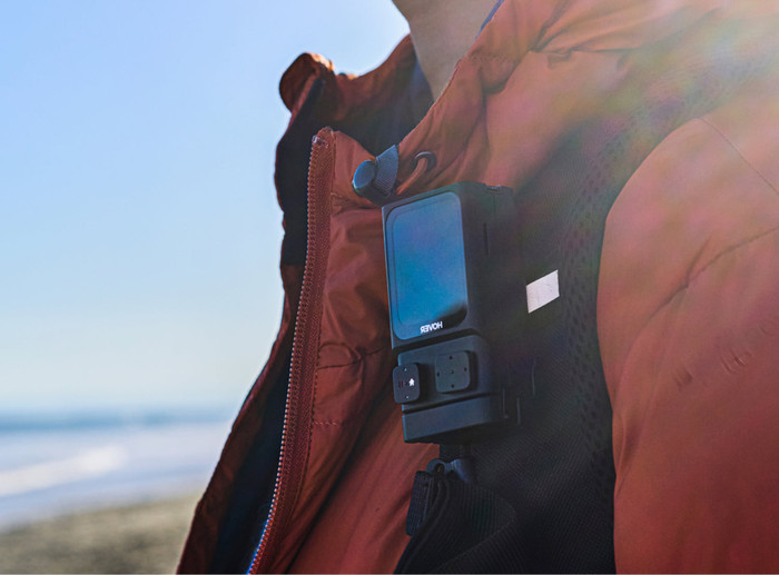 HOVERAir Magnetic Clip produit à l'usage