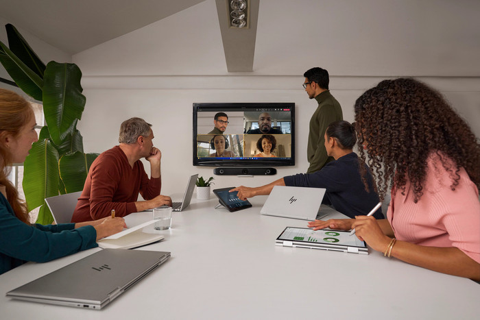 HP EliteBook X G1a- B69D5ET OLED AZERTY product in use