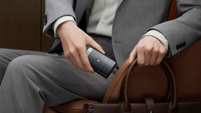 Philips Portable Shaver PQ888/06 product in gebruik