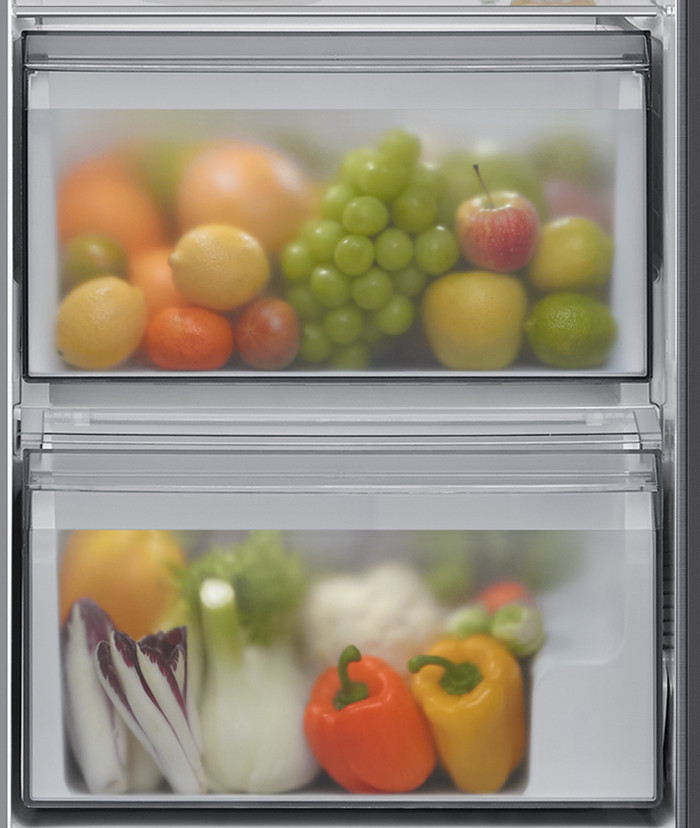 Samsung RS90F66BETEF Family Hub detail