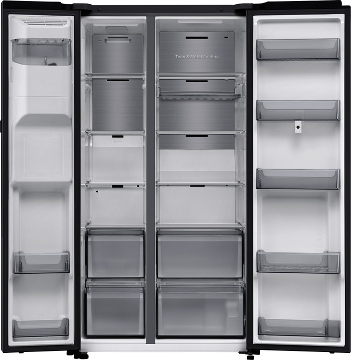 Samsung RS90F66BETEF Family Hub inside