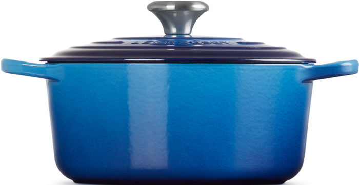 Le Creuset Signature Round Dutch Oven 24cm Azure front