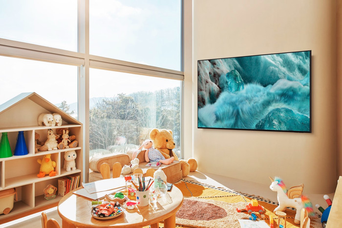 Samsung 55" QLED 4K Q7F4 (2025) + Samsung HW-B66CF Zwart product in gebruik