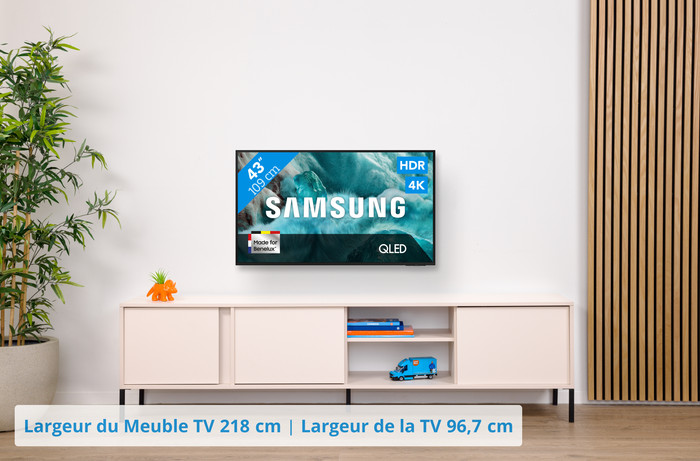 Samsung 43" QLED 4K Q7F4 (2025) + Samsung HW-S60D Noir (2024) visuel Coolblue 1