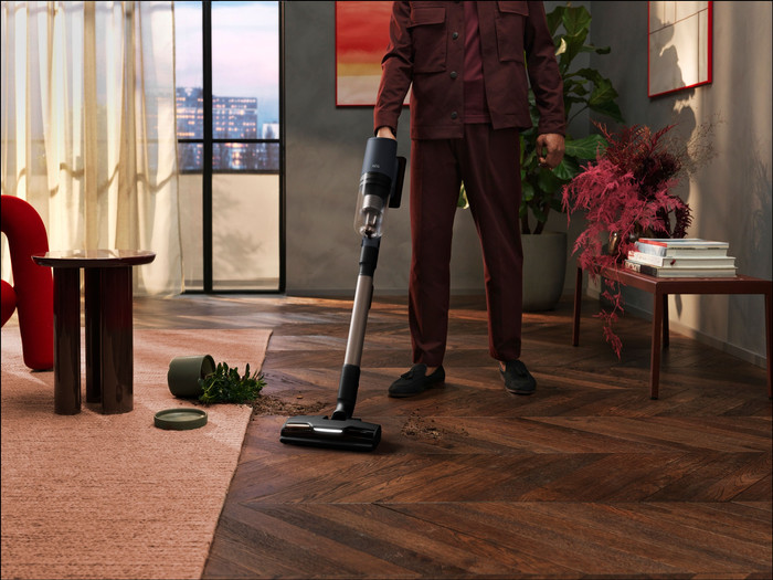 AEG AP82UB25DB Ultimate 8000 product in use