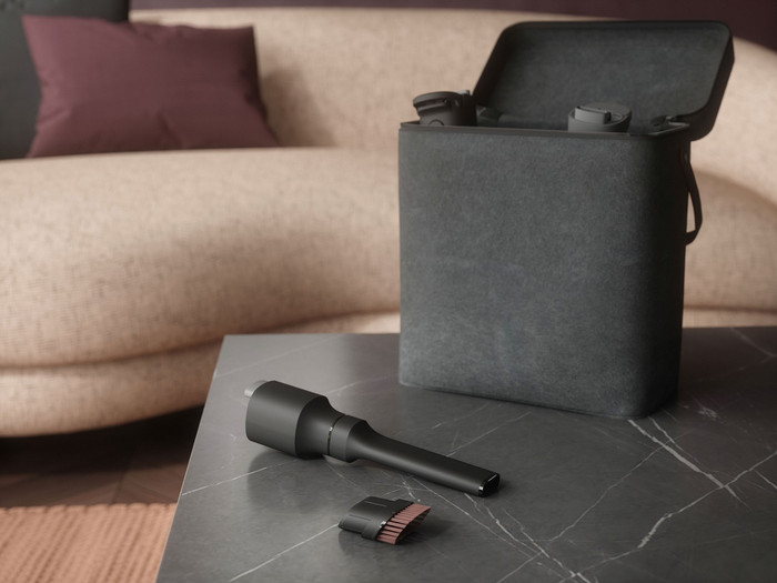 AEG AP82UB25DB Ultimate 8000 product in use