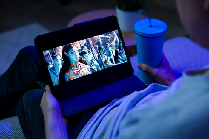 BlueBuilt Apple iPad Pro (2025/2024) 11 inches Book Case Black product in use