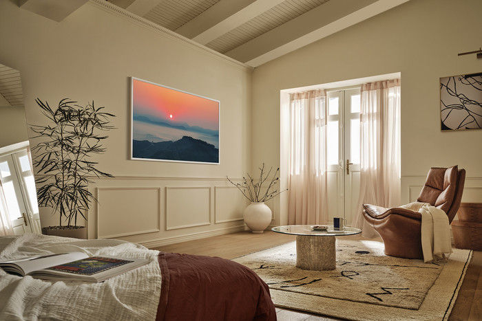 Samsung 85" The Frame Pro LS03FW (2025) + Samsung HW-S800D Noir (2024) produit à l'usage