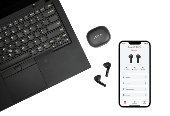 Denon AH-C500W Zwart product in gebruik