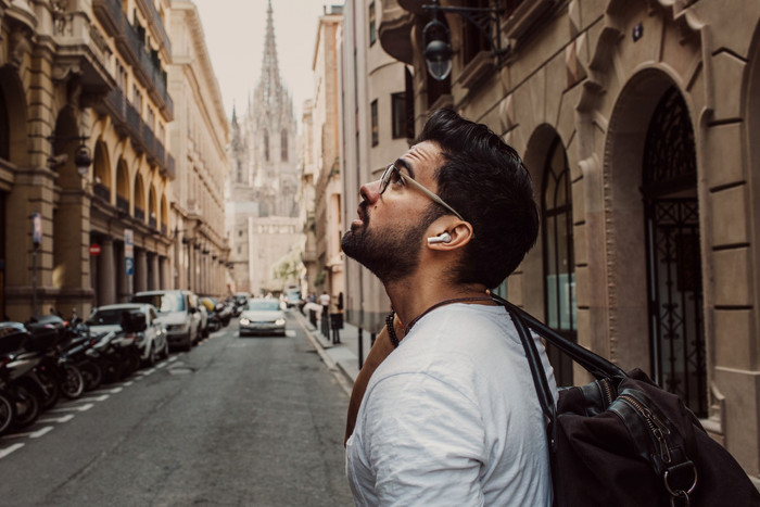 Denon AH-C840NCW Wit product in gebruik