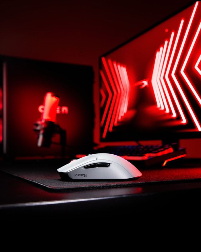 HyperX Pulsefire Haste 2 Pro Souris Gamer Sans Fil 4K produit à l'usage