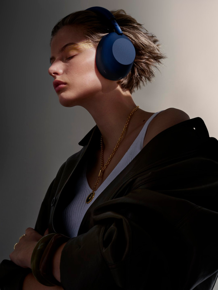 Sony WH-1000XM6 Bleu produit à l'usage