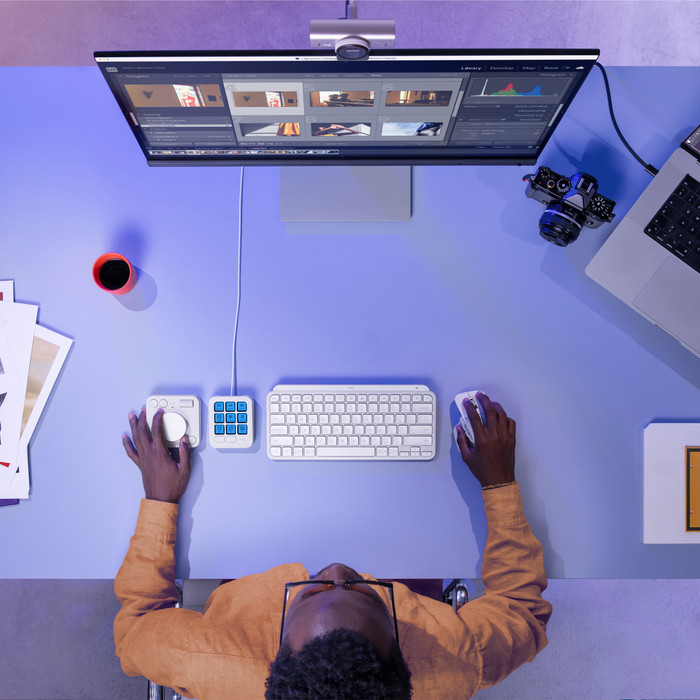 Logitech MX Creative Console White product in use