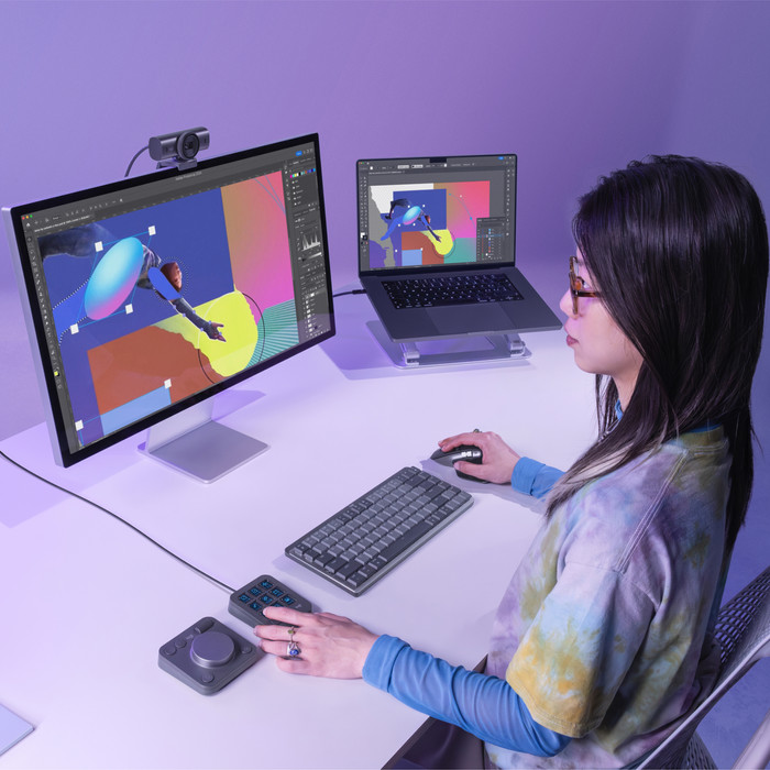 Logitech MX Creative Console Black product in use