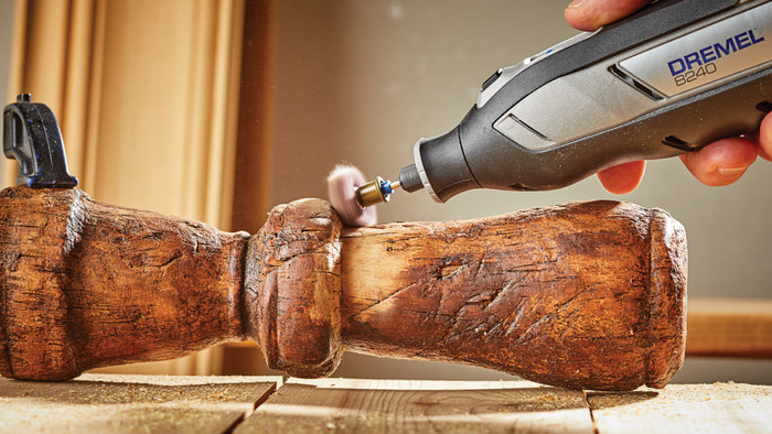 Dremel 8240 - 5 12V product in gebruik