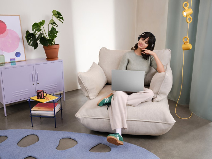 ASUS Vivobook S16 M3607HA-RP145W Azerty product in gebruik