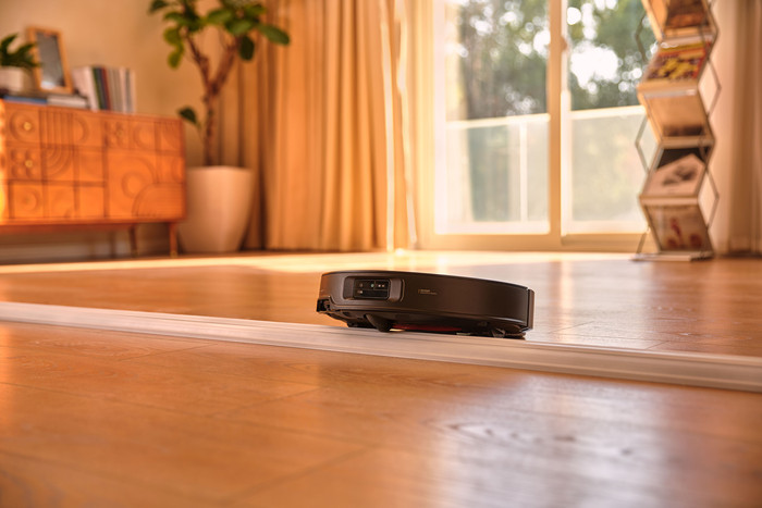 Roborock Saros Z70 Black visual supplier