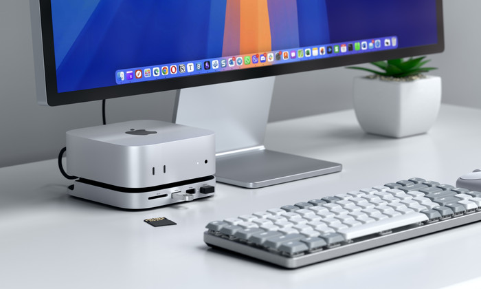 Satechi USB-C Mac mini M4 Stand & Hub with SSD Slot product in use