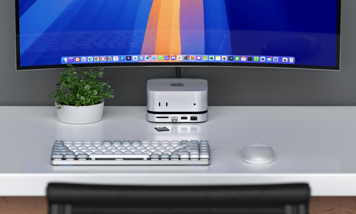 Satechi USB-C Mac mini M4 Stand & Hub with SSD Slot product in use