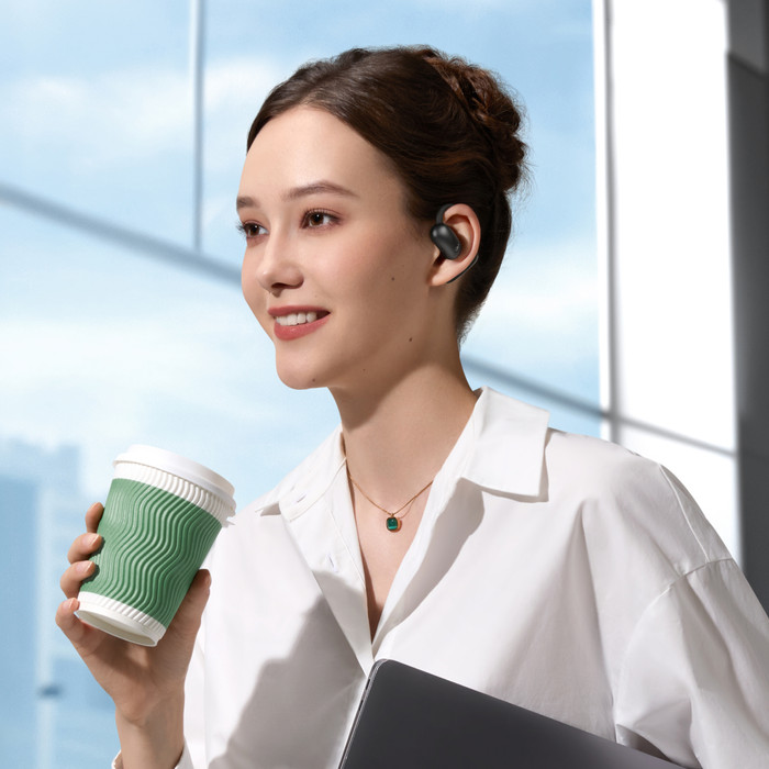 soundcore AeroFit 2 Black product in use