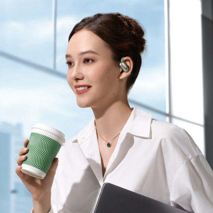 Soundcore AeroFit 2 Groen product in gebruik