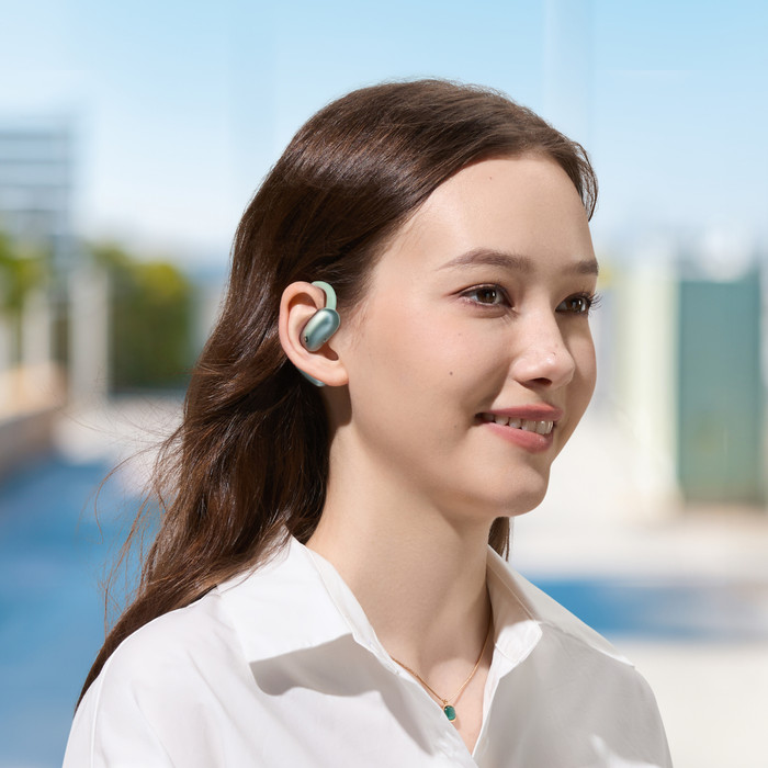 Soundcore AeroFit 2 Groen product in gebruik