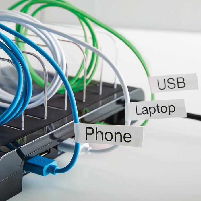 DYMO Flexible Nylon 12mm x 3,5m Zwart Wit Labels product in gebruik