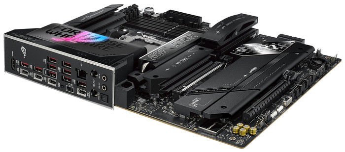 ASUS ROG STRIX X870E-E GAMING WIFI côté gauche