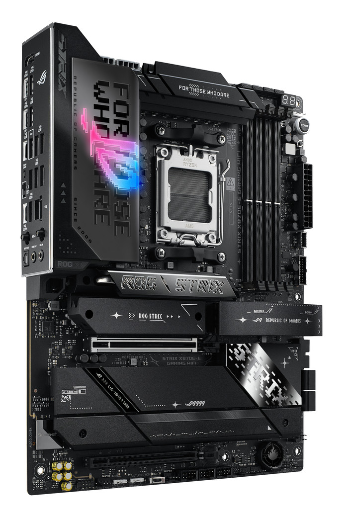 ASUS ROG STRIX X870E-E GAMING WIFI avant