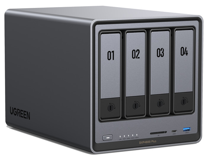 UGREEN NASync DXP4800 Plus linkerkant
