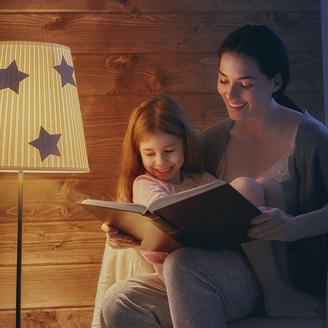 TP-Link Tapo L535E - White and Colored Light - E27 product in use