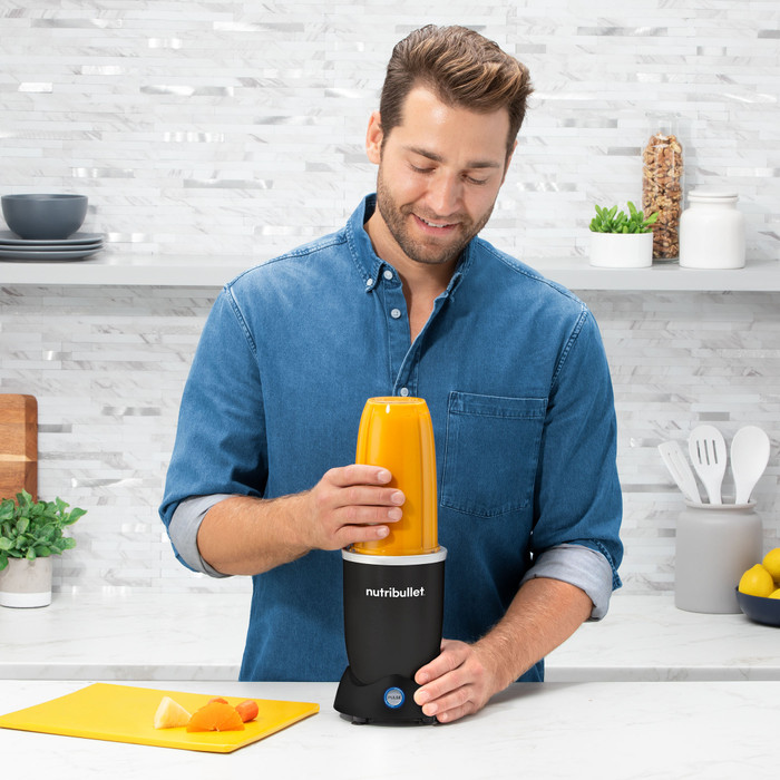 nutribullet Pro Pulse 1200 + Pulse V08529 product in use