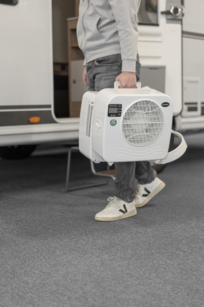 Eurom  AC3201 E Caravan Airco product in gebruik