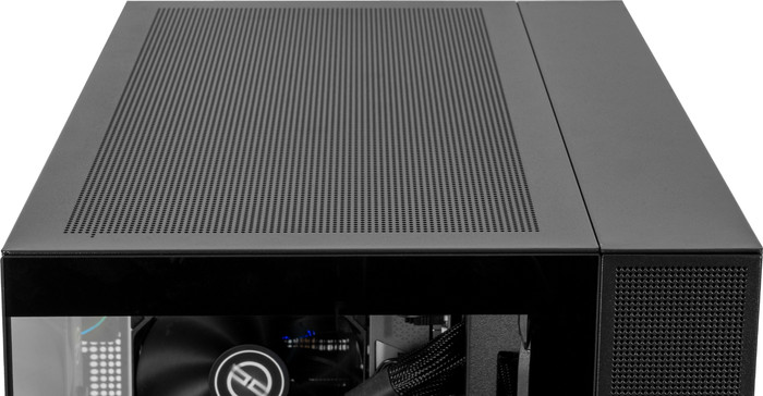 PCSpecialist Impact 104 bovenkant