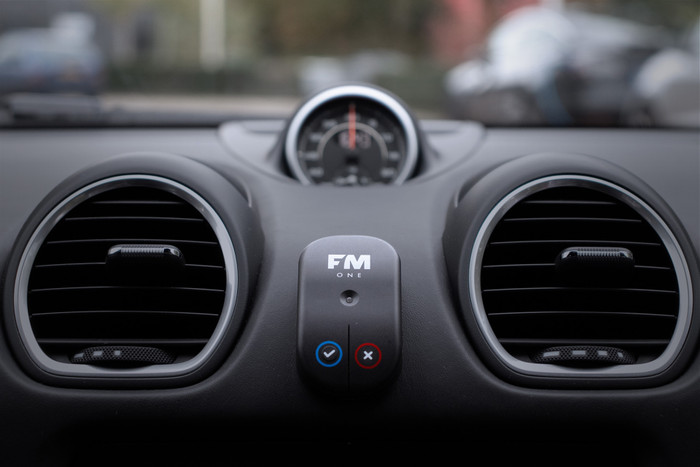 Flitsmeister ONE product in gebruik