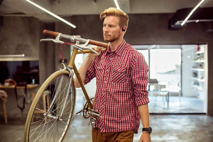 JBL Sense Lite Zwart product in gebruik