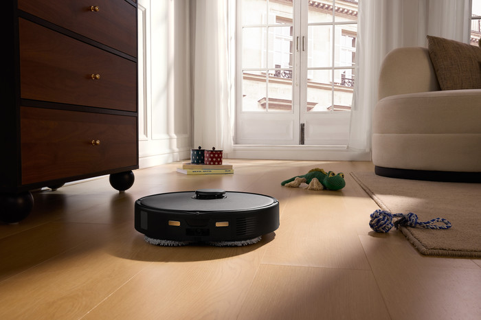 Roborock Qrevo Edge 5V1 Black product in use