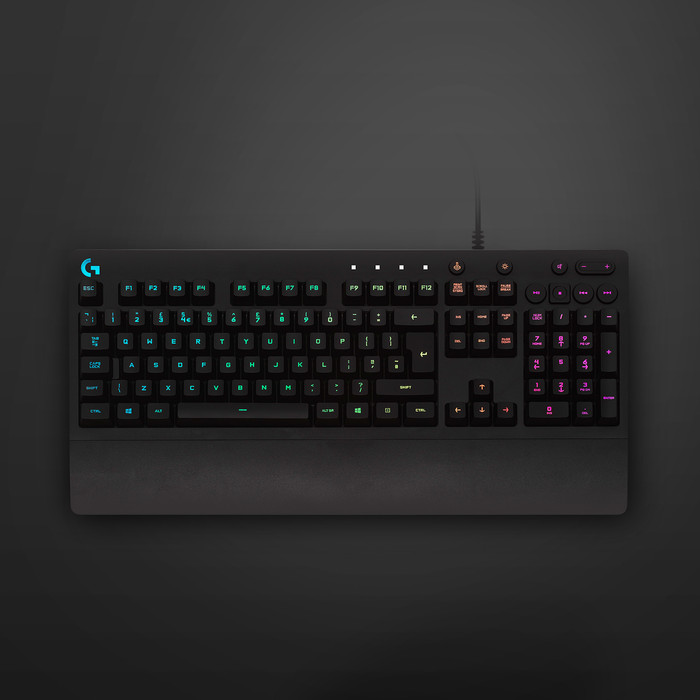 Logitech G213 Prodigy QWERTY product in use