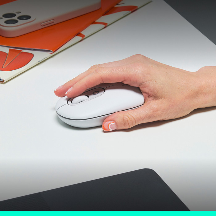 Logitech Pop Draadloze Muis Wit product in gebruik